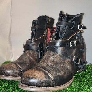 Freebird boots size 8
